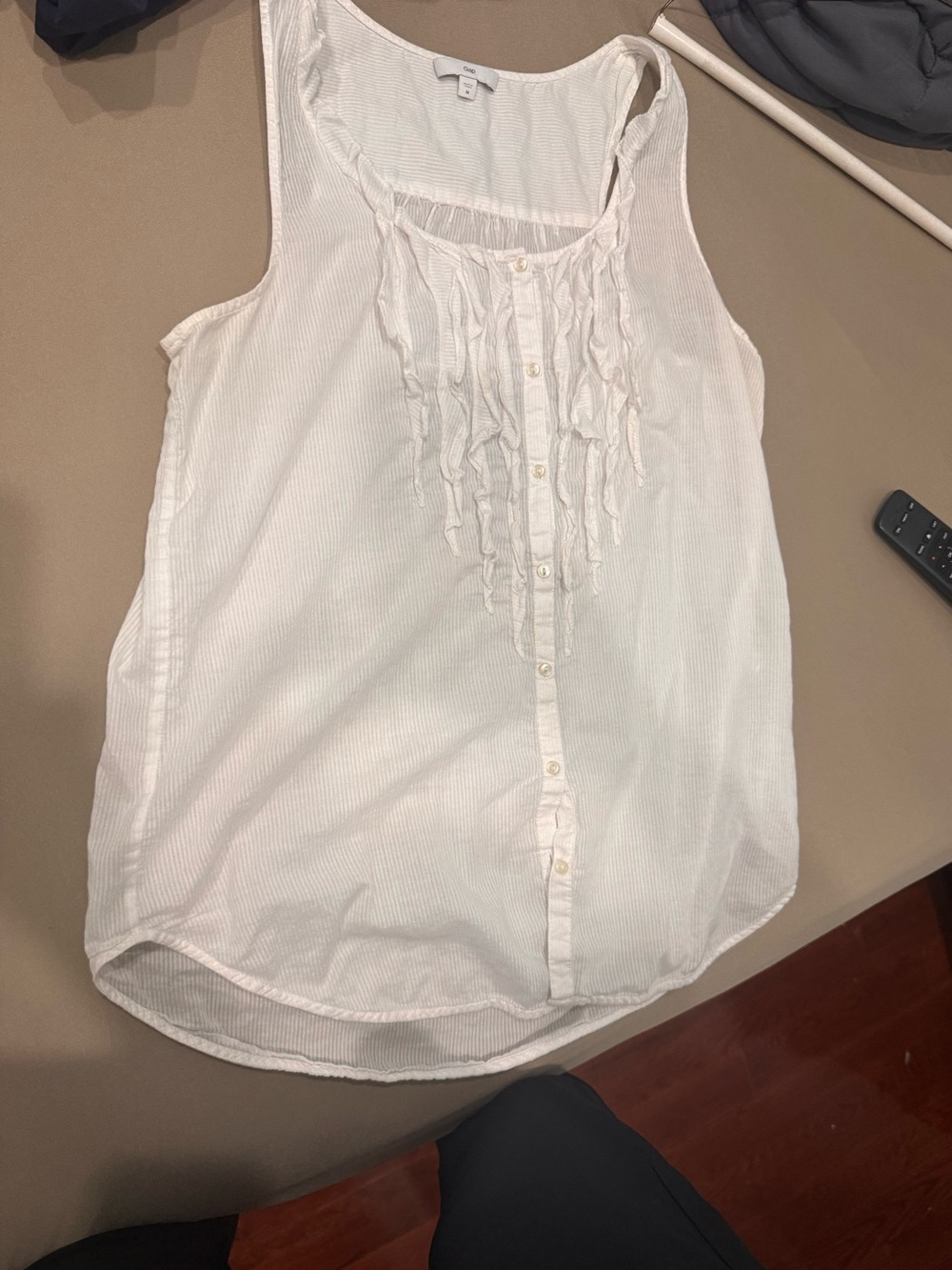GAP White Ruffle-Front Sleeveless Button Tank